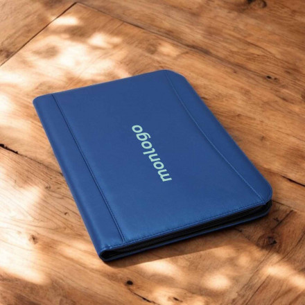 CONFÉRENCIER A4 AVEC CALCULATRICE 'GENTLEMEN'