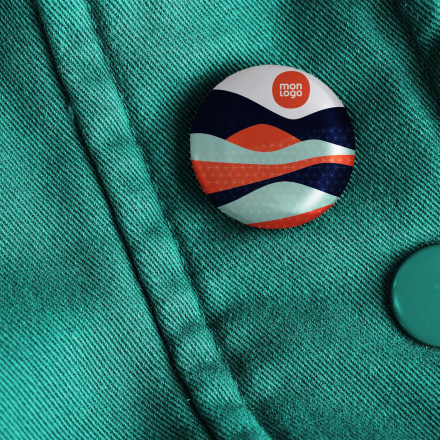 BADGE PUBLICITAIRE 'ELIAN' MAT 